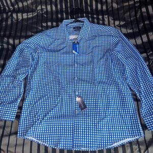 Nautica long sleeve dress shirt
Slim fit 4 way stretch
XL